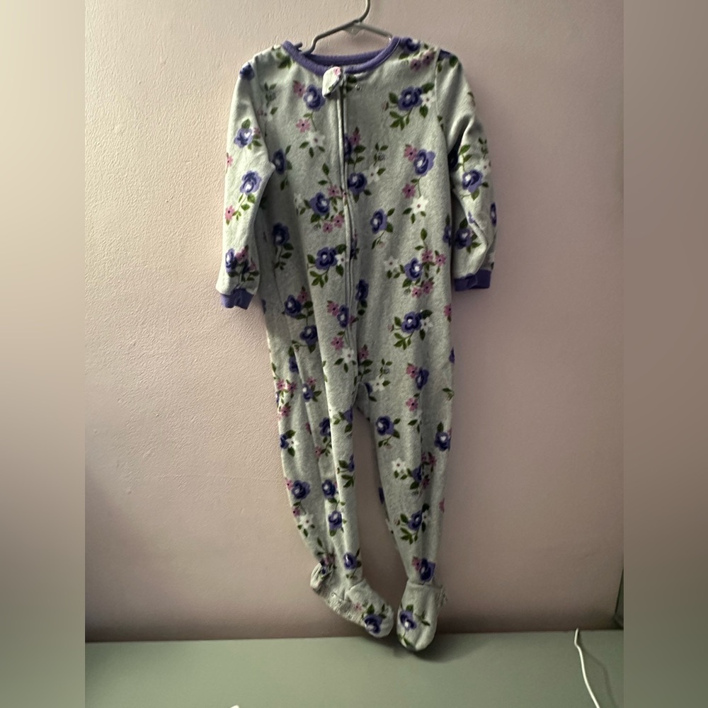 Carters footed PJ size 4T